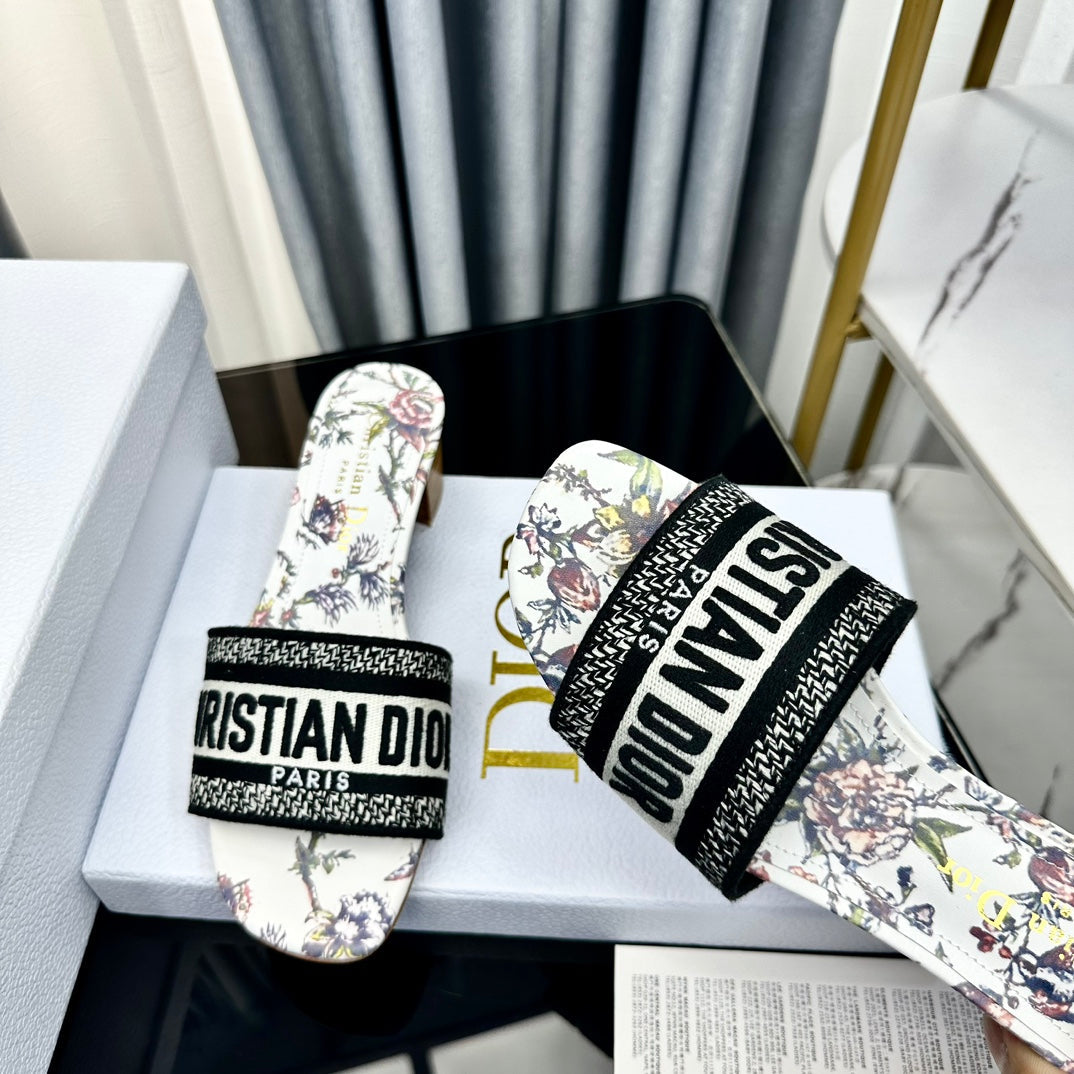DIOR CD Mule Dway Heeled Slide 45mm Style 69