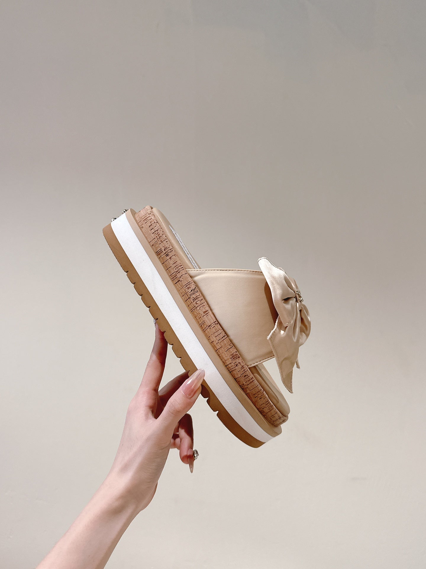 CHANEL SLIPPERS WITH SILK BOW IN BEIGE ALMOND COWHIDE