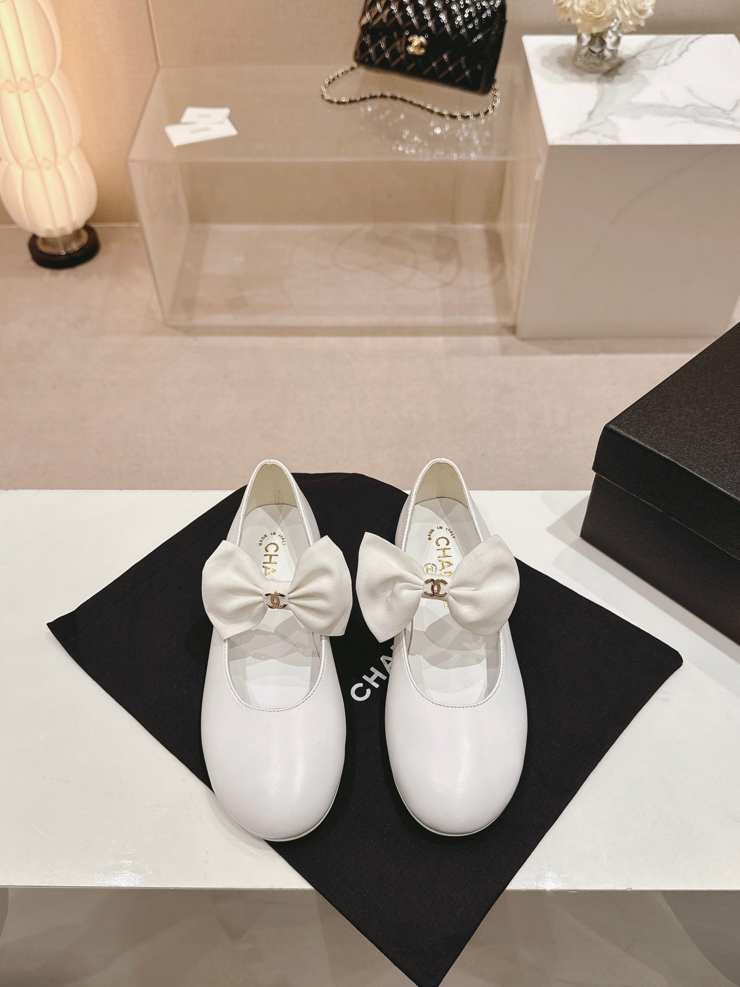 CHANEL MARY JANE SHOES WHITE CALFSKIN