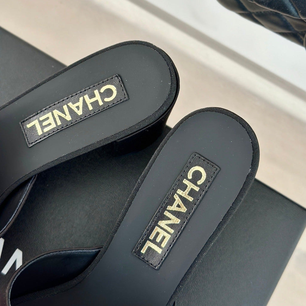 CHANEL Double  Big Bow High Heels Sheepskin Light Pink / Black